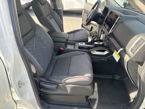 New 2026 Nissan Frontier SV w/ SV Convenience Package AWD/4WD image 10