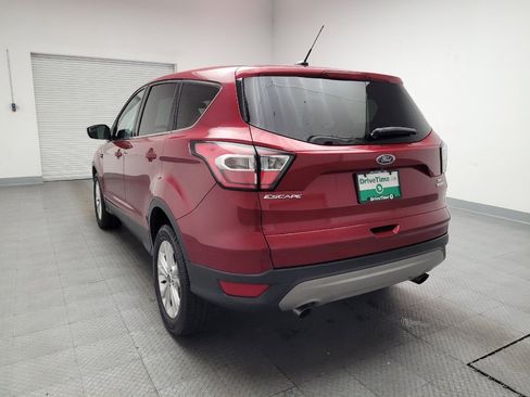 Used 2017 Ford Escape SE image 6