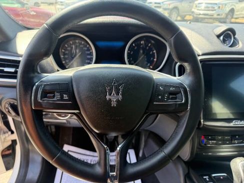 Used 2017 Maserati Ghibli RWD image 14
