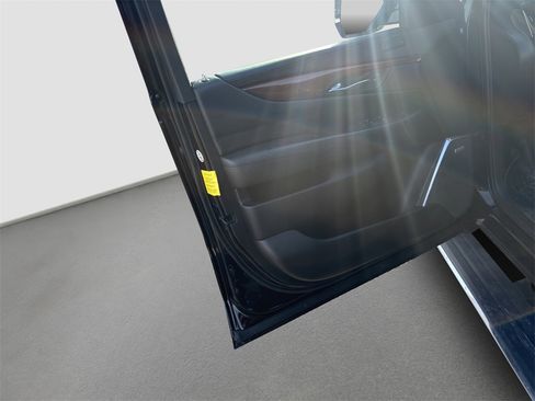 Used 2020 Cadillac Escalade Premium Luxury image 10