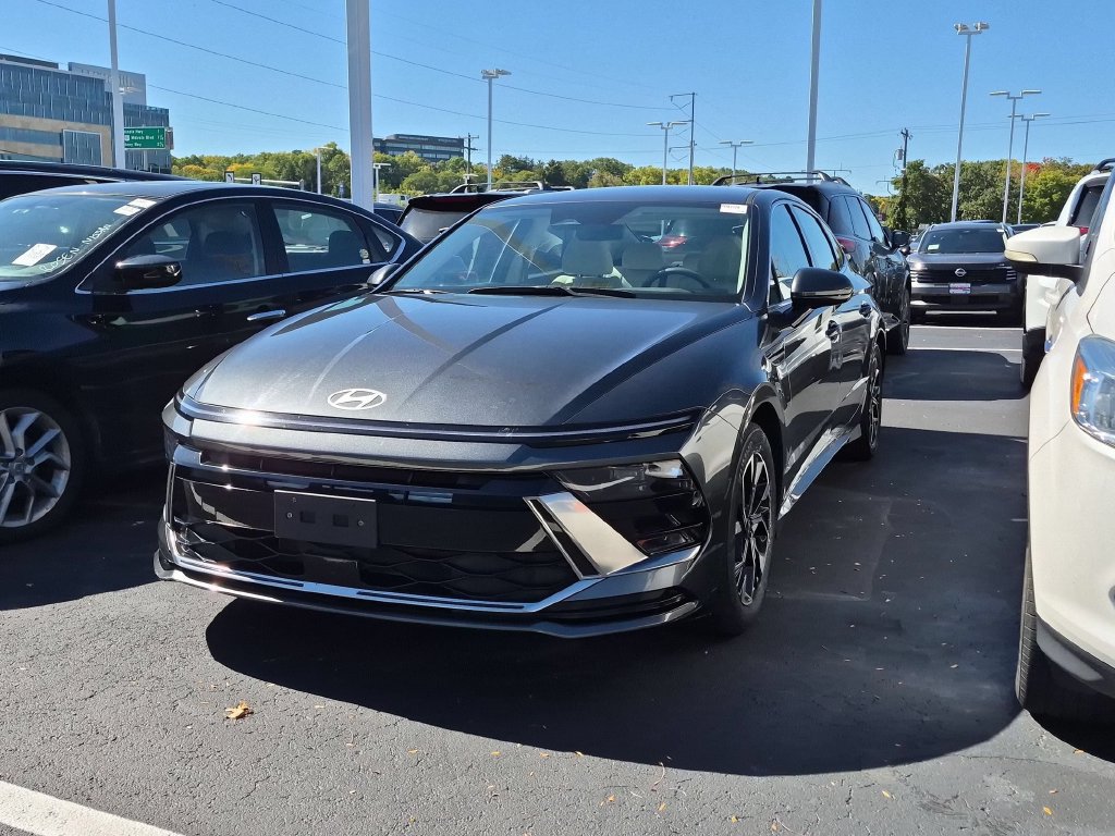 Used 2025 Hyundai Sonata SEL FWD image 5