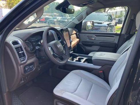 New 2026 RAM 1500 Laramie w/ Laramie Preferred Package AWD/4WD image 9