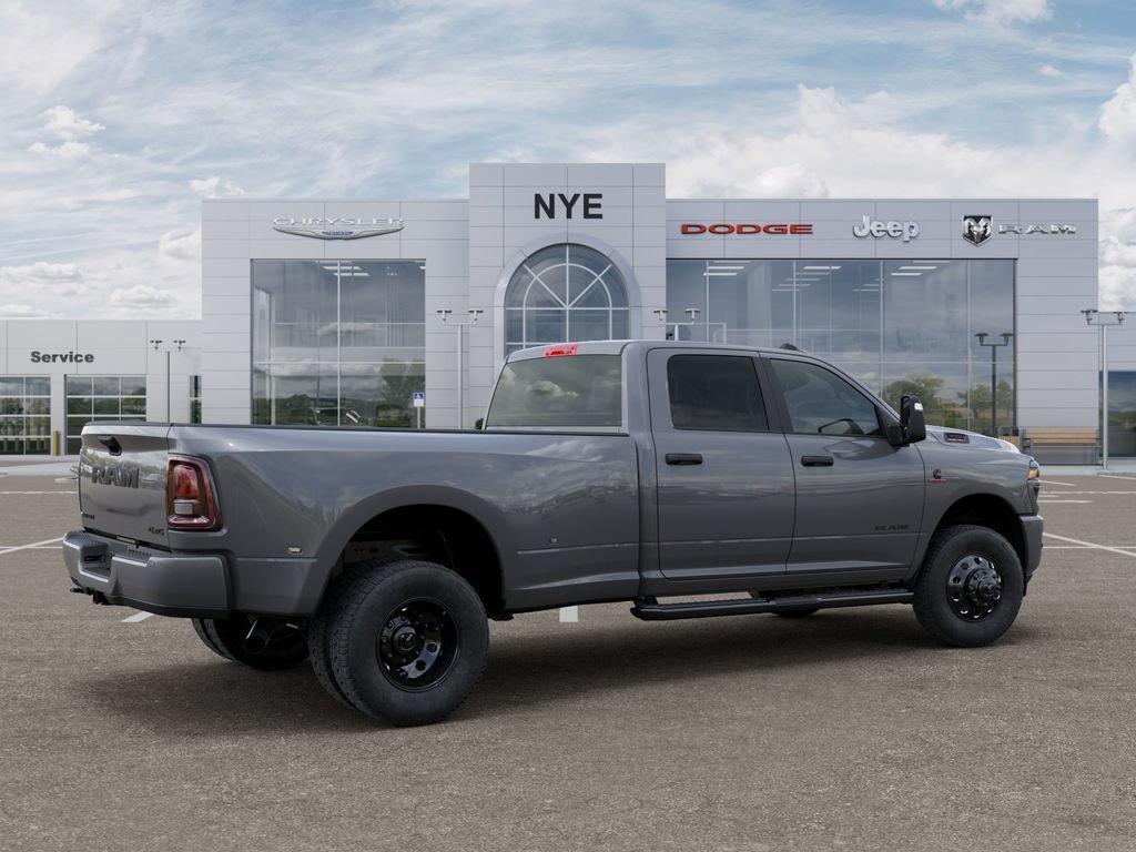 New 2026 RAM 3500 Big Horn AWD/4WD image 4