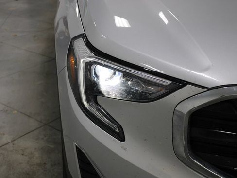 Used 2018 GMC Terrain SLE FWD image 12