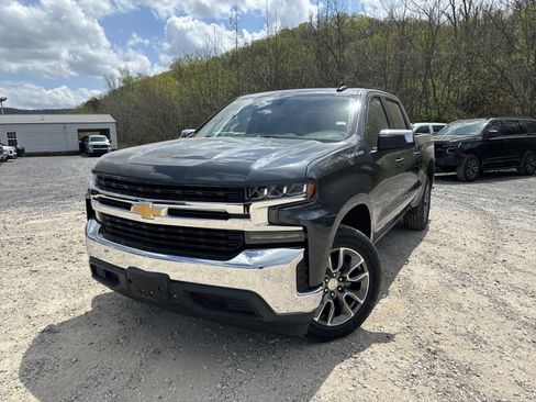 Used 2019 Chevrolet Silverado 1500 LT w/ All-Star Edition image 4