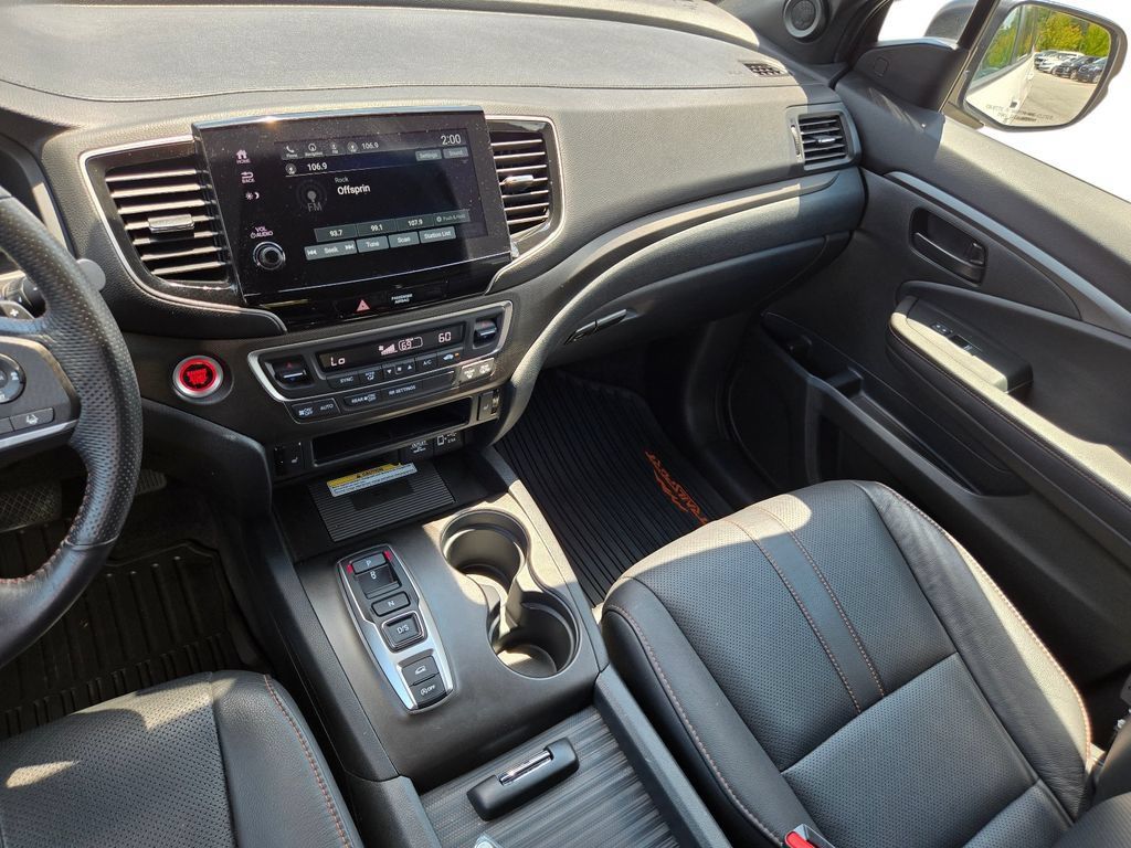 Used 2023 Honda Passport TrailSport image 21