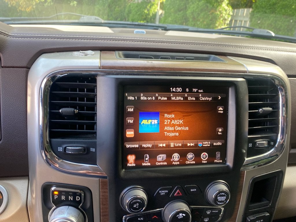 Used 2015 RAM 1500 Laramie w/ Convenience Group AWD/4WD image 14