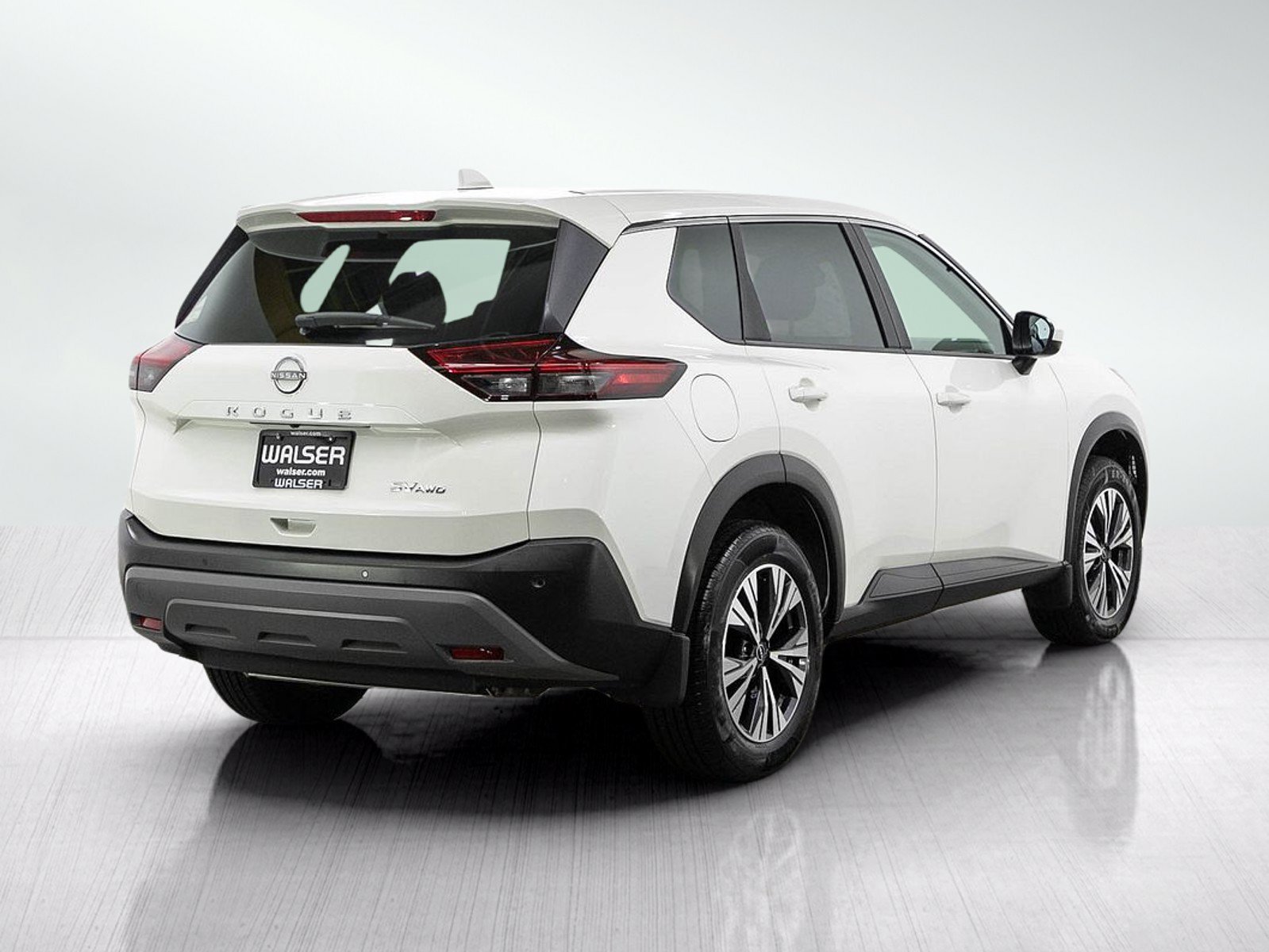Used 2023 Nissan Rogue SV AWD/4WD image 5
