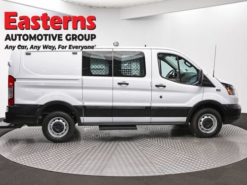 Used 2019 Ford Transit 250 130 Low Roof RWD image 4