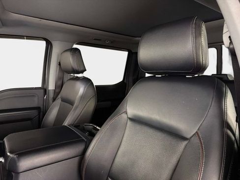 Used 2023 Ford F250 Lariat w/ Black Appearance Package AWD/4WD image 39