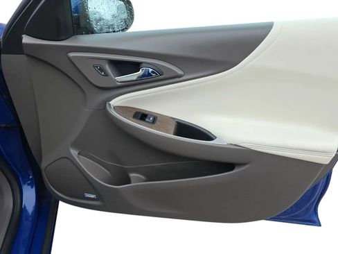 Used 2023 Chevrolet Malibu LT image 25