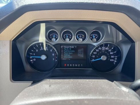 Used 2016 Ford F250 Lariat w/ Lariat Ultimate Package AWD/4WD image 34