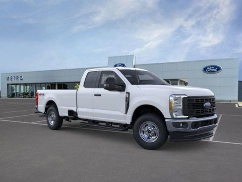 New 2026 Ford F250 XL image 8