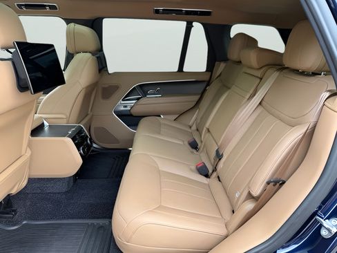 Certified 2023 Land Rover Range Rover Long Wheelbase Autobiography AWD/4WD image 33