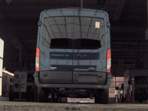 Used 2017 Ford Transit 350 148 Medium Roof RWD image 7