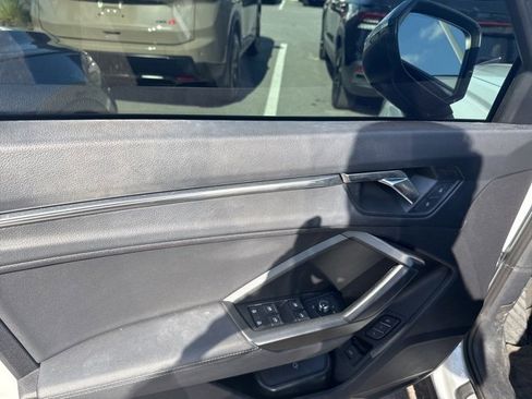 Used 2022 Audi Q3 2.0T Premium Plus w/ Premium Plus Package image 16