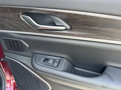 New 2026 Jeep Grand Cherokee Limited w/ Limited Altitude Package RWD image 20