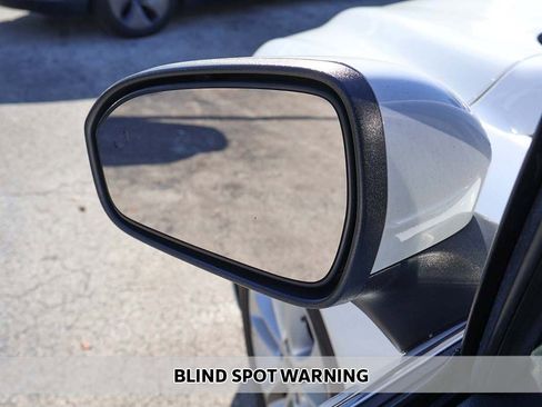 Used 2020 Ford Fusion SE FWD image 5
