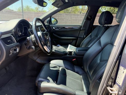Used 2018 Porsche Macan Sport Edition w/ Premium Package Plus AWD/4WD image 13