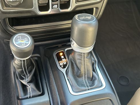 Used 2023 Jeep Wrangler Sahara w/ Cold Weather Group image 29