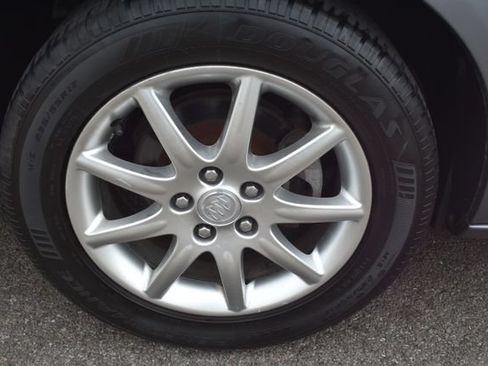 Used 2007 Buick Lucerne CXL FWD image 40