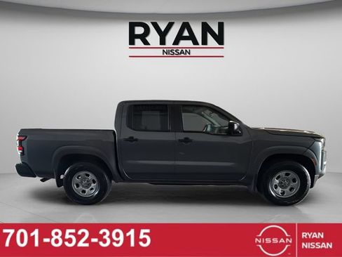 Used 2024 Nissan Frontier S w/ Technology Package RWD image 2