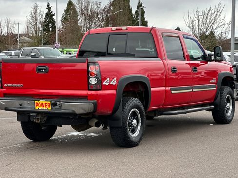 Used 2006 Chevrolet Silverado 2500 W/T w/ Skid Plate Package image 4