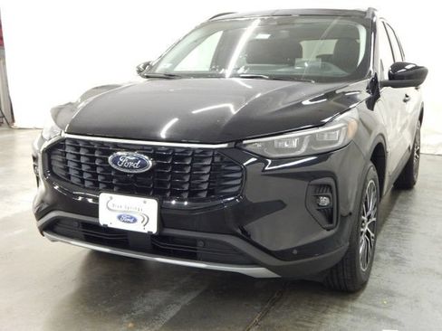 New 2025 Ford Escape SE w/ PHEV Premium Package FWD image 9