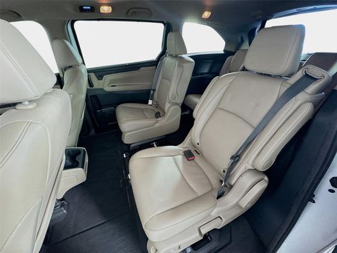 Used 2023 Honda Odyssey EX-L image 23