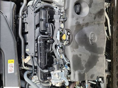 Used 2023 Toyota Camry SE image 42