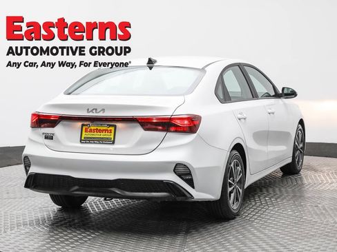 Used 2024 Kia Forte LXS image 5