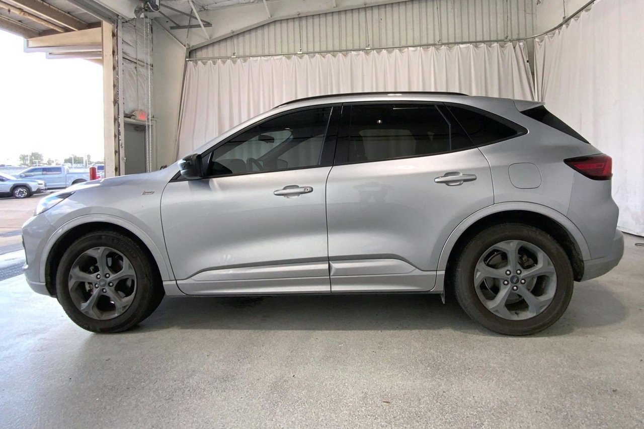 Used 2024 Ford Escape ST-Line w/ Tech Pack #1 FWD image 26