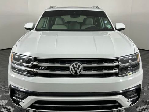 Used 2019 Volkswagen Atlas SEL R-Line FWD image 3
