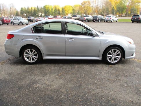 Used 2014 Subaru Legacy 2.5i Premium image 10