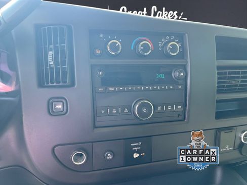 Used 2016 GMC Savana 2500 RWD image 11