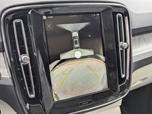 New 2026 Volvo XC40 B5 Ultra w/ Protection Package Premier image 15