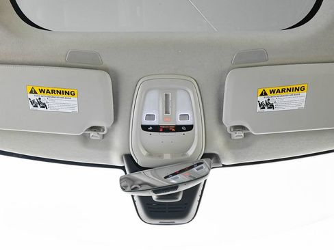 Used 2024 Volvo XC90 T8 Ultimate w/ Lounge Package AWD/4WD image 21