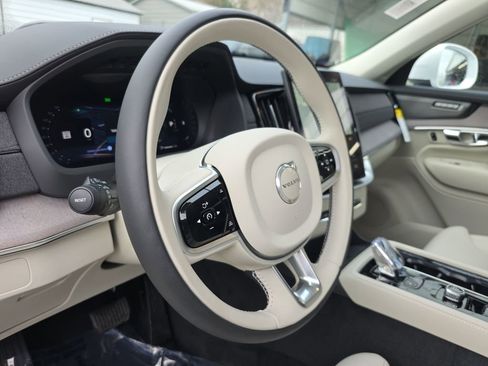 New 2026 Volvo XC90 B6 Ultra image 26