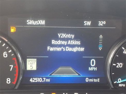 Used 2022 Ford Explorer Limited w/ Limited Technology Package image 16