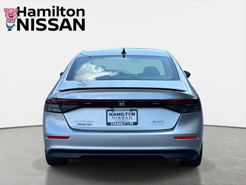 Used 2024 Honda Accord Sport image 3