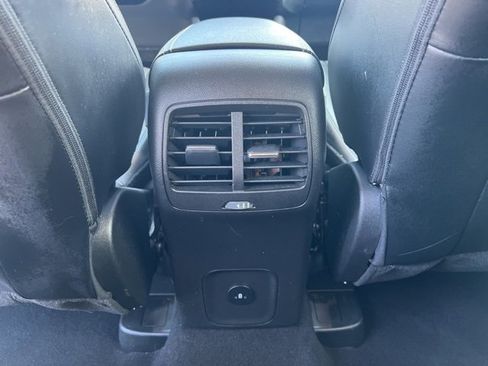 Used 2023 Ford Escape SE image 18