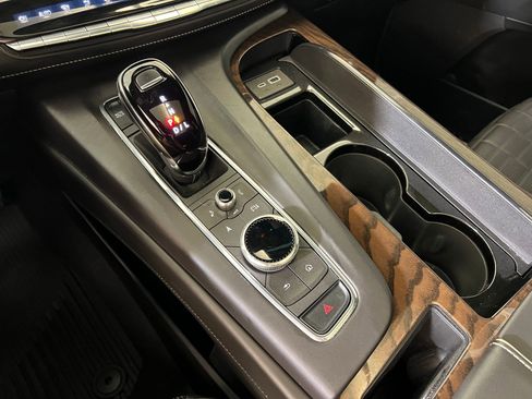 Used 2023 Cadillac Escalade Sport Platinum w/ Heavy-Duty Trailer Package image 18