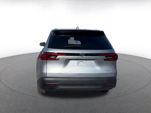 Used 2025 Toyota Grand Highlander XLE image 14