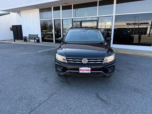 Used 2019 Volkswagen Tiguan SE image 4