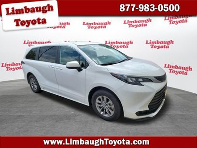Used 2025 Toyota Sienna LE