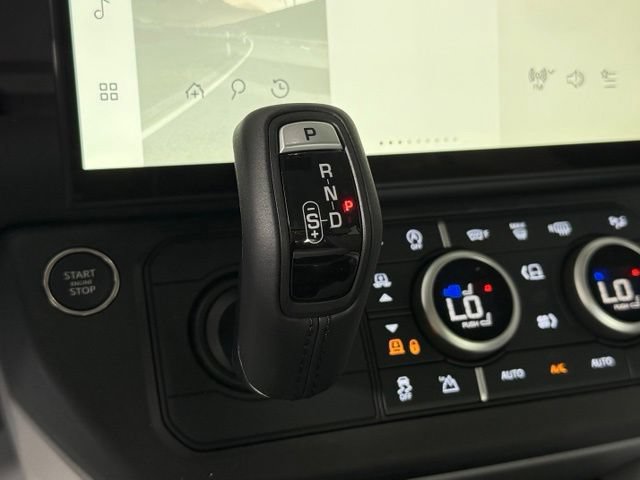New 2026 Land Rover Defender 110 V8 AWD/4WD image 34