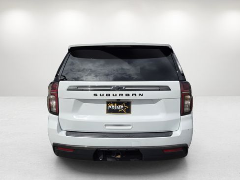 Used 2021 Chevrolet Suburban Z71 w/ Rear Media and Nav Package AWD/4WD image 6