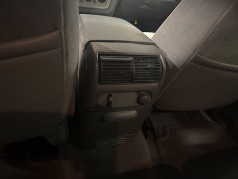 Used 2004 Ford Explorer XLT image 16