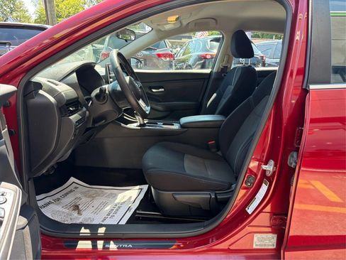Used 2021 Nissan Sentra SV FWD image 9