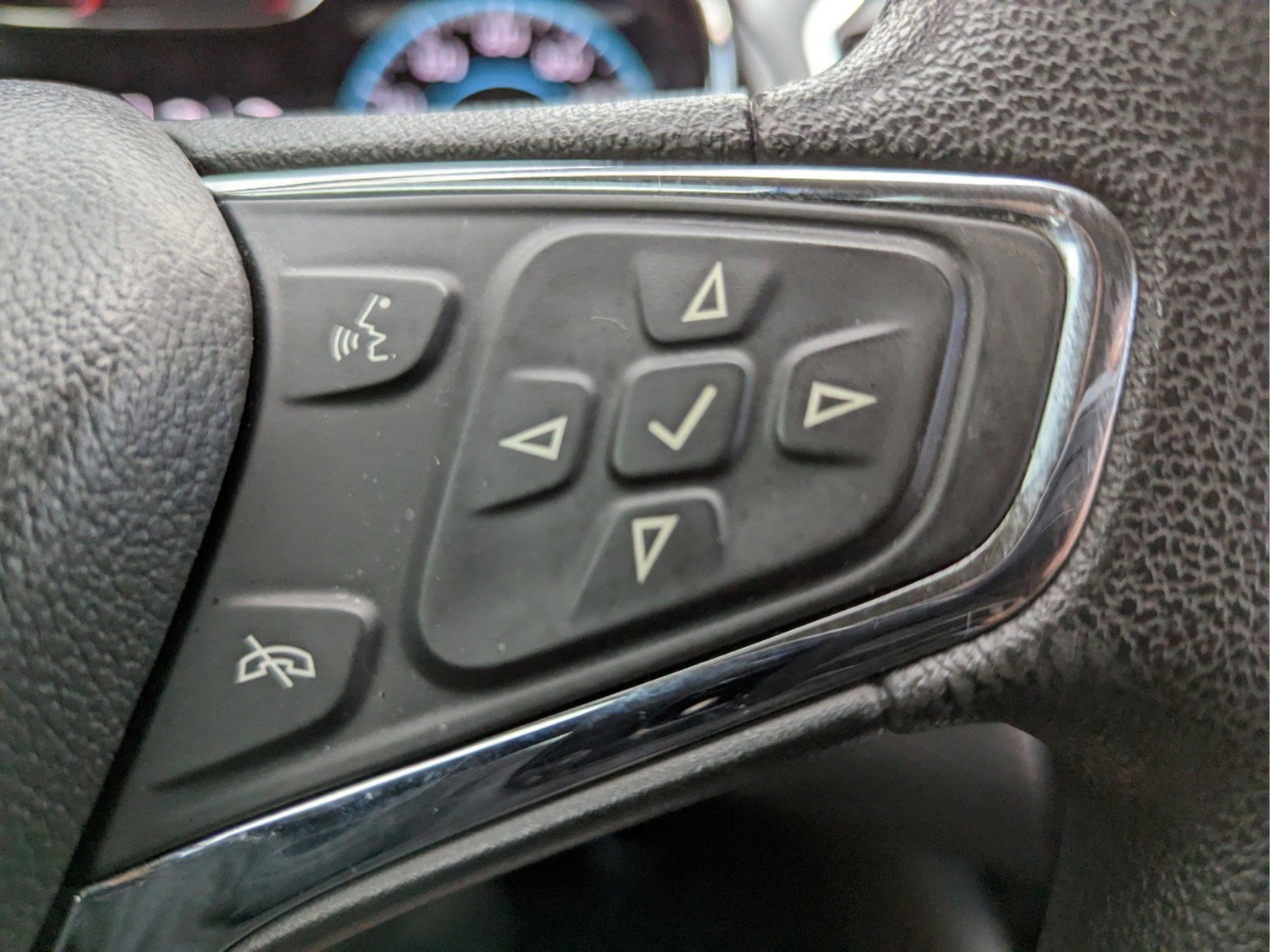 Used 2017 Chevrolet Cruze LT w/ Convenience Package FWD image 48